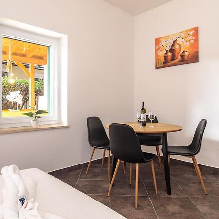 Apartments Tm Krk Town Extérieur photo