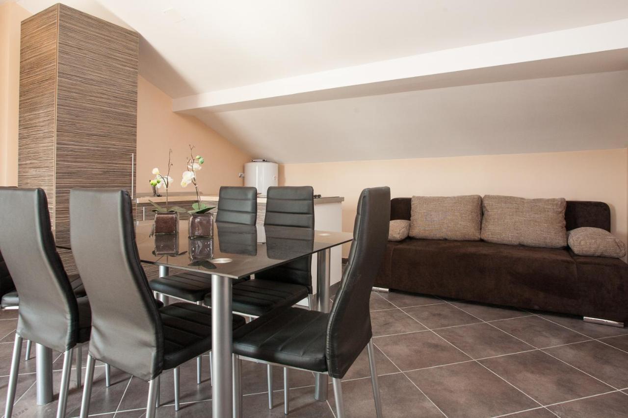 Apartments Tm Krk Town Extérieur photo
