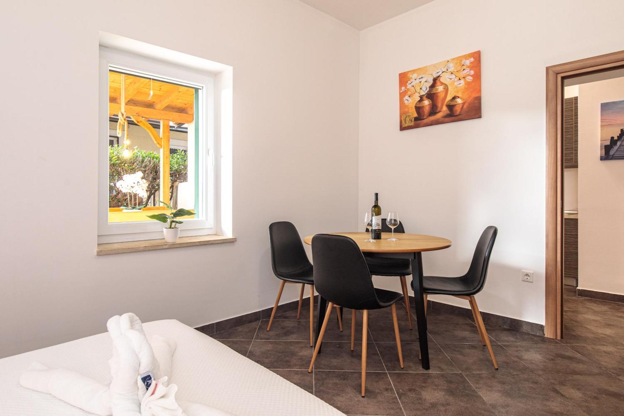 Apartments Tm Krk Town Extérieur photo